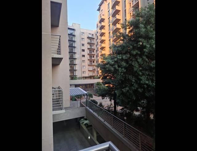 1 BEDROOM APARTMENT FOR SALE IN HATFIELD